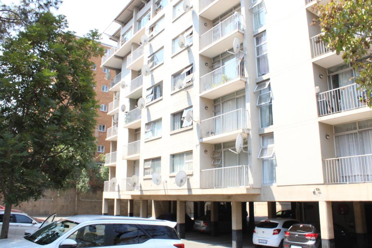 Smart And Cozy Studio With Netflix And Showmax Pretoria Exterior photo